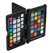 Load image into Gallery viewer, Calibrite Charte ColorCkecker Passeport Photo 2 - Planetecouleur