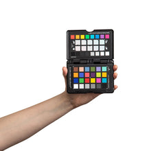 Load image into Gallery viewer, Calibrite Charte ColorCkecker Passeport Photo 2 - Planetecouleur