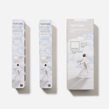 Load image into Gallery viewer, Pantone Fashion Home Interiors Color Guide Paper - Editlion limitée 2026 Color of the Year - Planetecouleur