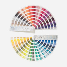 Load image into Gallery viewer, Pantone Fashion Home Interiors Color Guide Paper - Editlion limitée 2026 Color of the Year - Planetecouleur