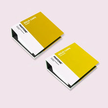 Charger l'image dans la galerie, Pantone Solid Chips Coated &amp; Uncoated – 2 614 couleurs – 2026 - Planetecouleur