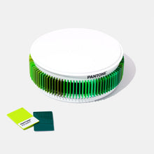 Charger l&#39;image dans la galerie, Pantone Plastic Chip Color Sets vert
