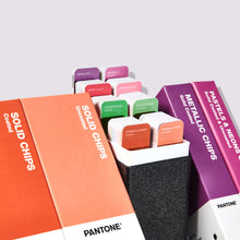 Charger l&#39;image dans la galerie, Pantone Reference Library 2023