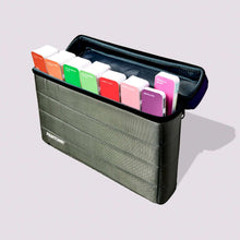 Load image into Gallery viewer, Pantone Portable Guide Studio - Planetecouleur