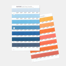 Charger l'image dans la galerie, Pantone Solid Chips Supplément Coated &amp; Uncoated 2023 - Planetecouleur